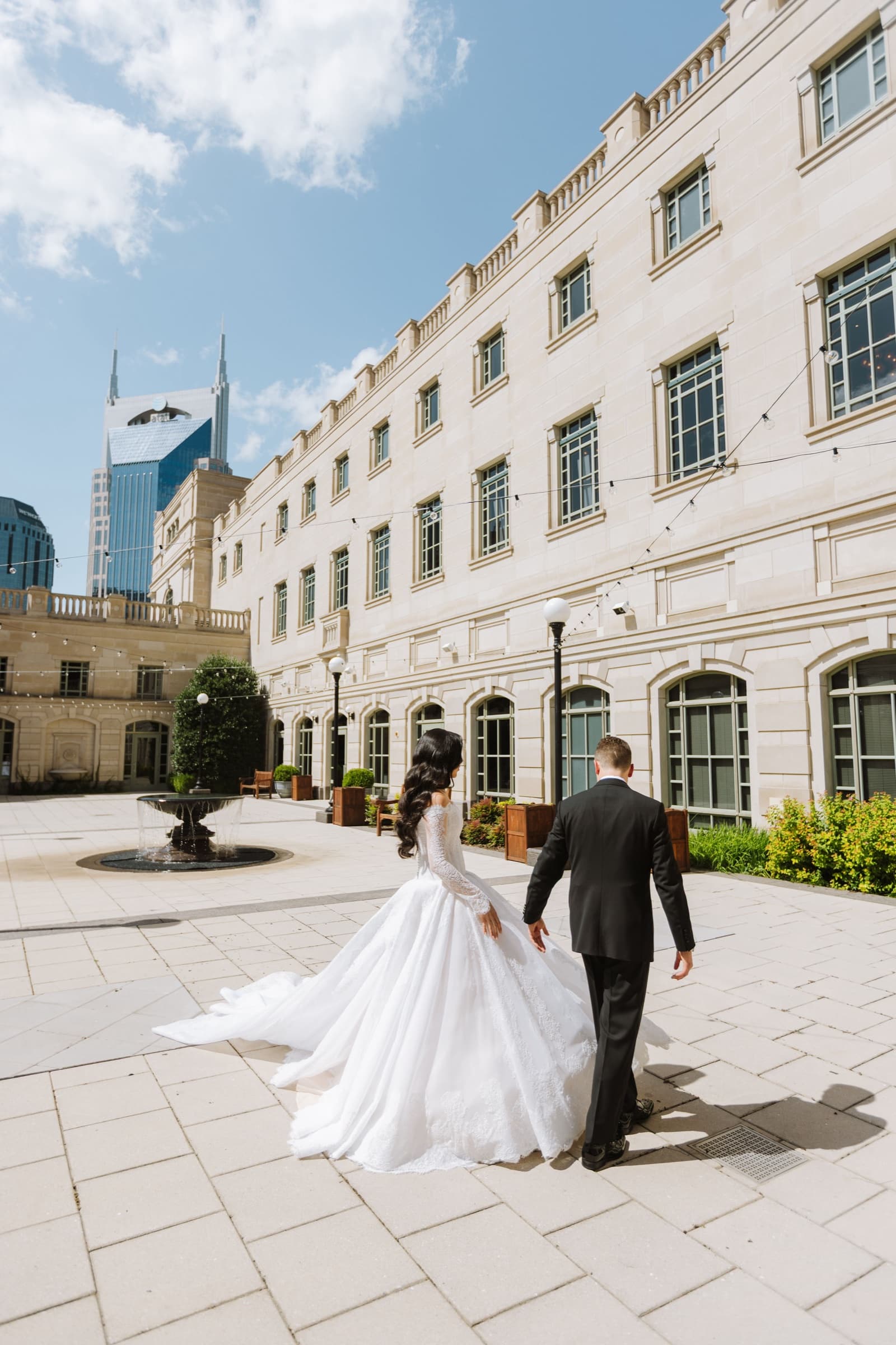Wedding content creator capturing candid moments at a Franklin Tennessee wedding